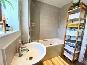 Family Bathroom- click for photo gallery